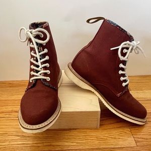 Dr Martens x Liberty London Aisha Shoe - US size 8, EU, 39